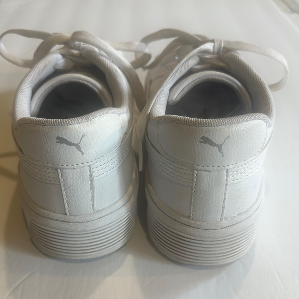 Puma White lace up Sneakers tennis 392253-01 style w silver Puma details size 11 - Picture 2 of 8